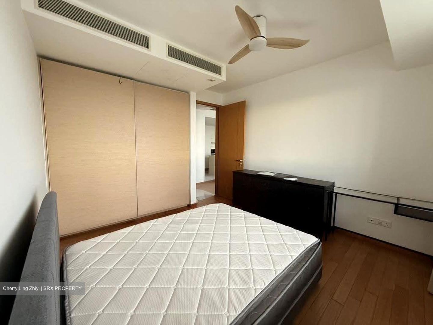 Marina Bay Residences (D1), Condominium #633430461